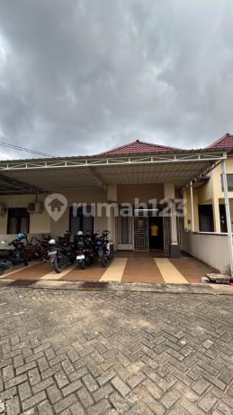 Rumah di Jl Karya Baru Komplek Pondok Pelangi Pontianak