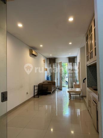Rumah 2 Lantai Golf Lake Residence Cluster Favorit