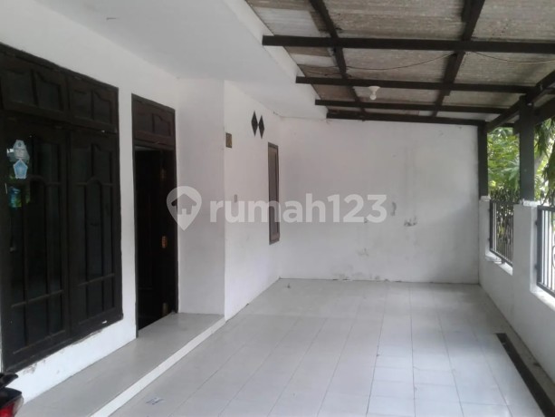 Dijual rumah siap huni lokasi strategis tengah kota sidoarjo dekat banyak fasilitas umum Dijual rumah siap huni lokasi strategis tengah kota sidoarjo dekat banyak fasilitas umum