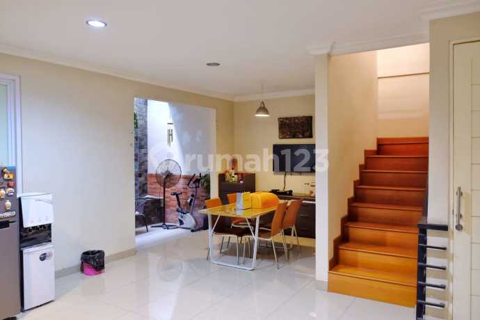 Rumah Janur Elok Kelapa Gading Permai Jakarta Utara Rumah Janur Elok Kelapa Gading Permai Jakarta Utara