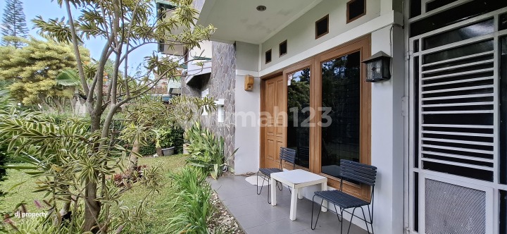 For sale: Villa Graha Puspa house in Sersan Bajuri, mountain view, cool, comfortable and beautiful environment. For sale: Villa Graha Puspa house in Sersan Bajuri, mountain view, cool, comfortable and beautiful environment.