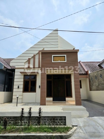 Rumah Siap Huni Raffles Residence Pandak Strategis View Gunung