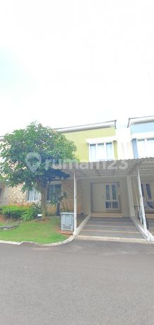 Rumah 2 Lantai Bagus Di Cluster Thomson, Tangerang