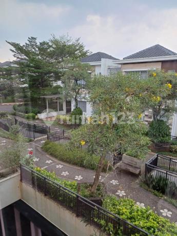 Dijual Rumah Cantik, SIP Huni, 3 Lantai di River Valley Residence