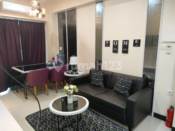 Disewakan / Dijual Apartemen Amor Pakuwon City Lantai 23 - Hook - Furnished