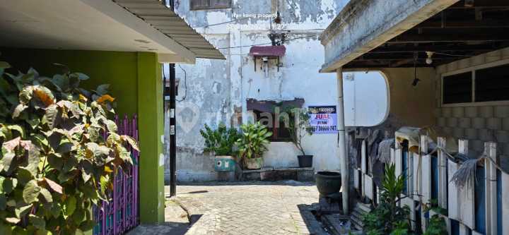 Kenjeran. Gudang Untuk Industri. Butuh Uang