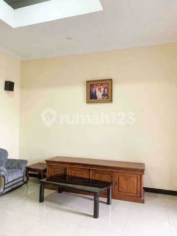 Rumah di Royal Ketintang Regency Dekat Kampus, Dekat Sekolahan, Dekat Royal Plaza Rumah di Royal Ketintang Regency Dekat Kampus, Dekat Sekolahan, Dekat Royal Plaza
