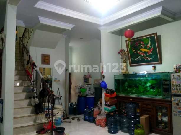 Dijual Rumah di Alam Indah Cipondoh Tangerang