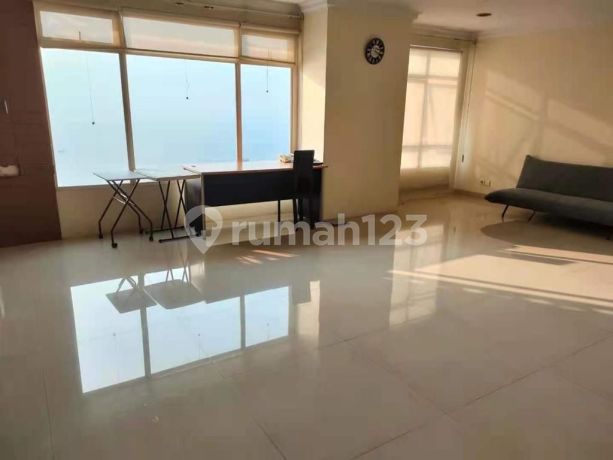 For Sale
Pantai Mutiara Apartment for Sale
Tower Damar
Size: 91.9 square meters.
Renovation: Fully furnished, ocean view.
Affordable price: 2B (negotiable). For Sale
Pantai Mutiara Apartment for Sale
Tower Damar
Size: 91.9 square meters.
Renovation: Fully furnished, ocean view.
Affordable price: 2B (negotiable).