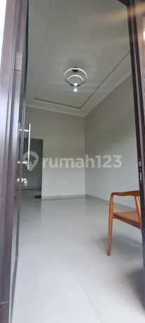 Rumah Cantik Dijual Cash Harga Rt. 425 Juta Di Graha Batavia Pasar Kemis Tangerang