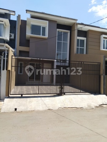 Rumah Menarik Siap Huni di Cibaduyut Permai Rumah Menarik Siap Huni di Cibaduyut Permai