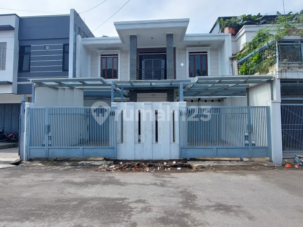 Rumah Siap Huni Dekat Ke Jalan Utama di Angkasa Mekar