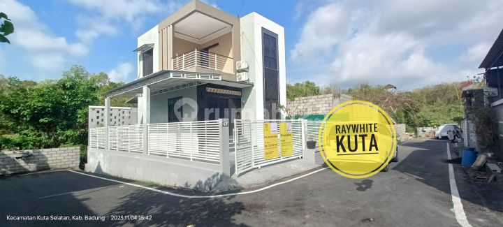 Rumah Cantik Di Taman Griya Jimbaran . Bali
