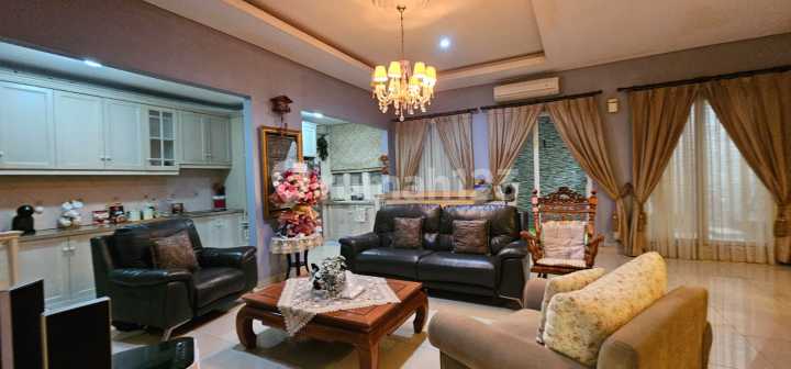 Spacious Premium House at a Very Attractive Price in Kebayoran Heights Bintaro Sector 7 Spacious Premium House at a Very Attractive Price in Kebayoran Heights Bintaro Sector 7