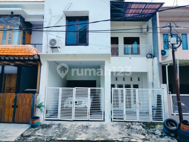 Rumah Dijual Sukolilo Park Regency Surabaya Timur ; 2,5 Lantai Siap Huni