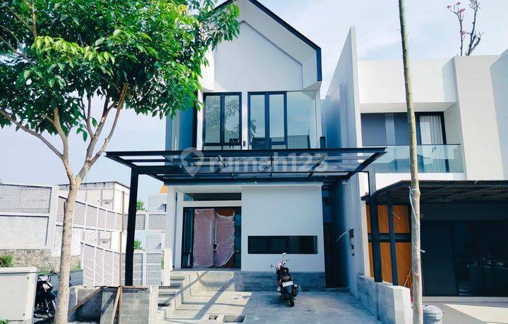 Rumah dijual Perumahan Crystal Golf Citraland Surabaya Barat 