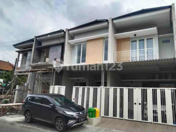 ONLY 2 UNIT* READY SIAP HUNI DEKAT JALAN RAYA MERR Rumah Rungkut Menanggal Harapan Bangunan Baru Gress LUAS TANAH 50 METER ONLY 2 UNIT* READY SIAP HUNI DEKAT JALAN RAYA MERR Rumah Rungkut Menanggal Harapan Bangunan Baru Gress LUAS TANAH 50 METER