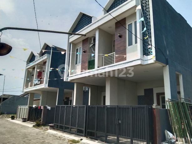 SURABAYA TIMUR 3 KILOMETER DARI KAMPUS UPN Rumah Wisma Tirto Agung Baru Gress MASIH PROGRES BANGUN STYLE SKANDINAVIA