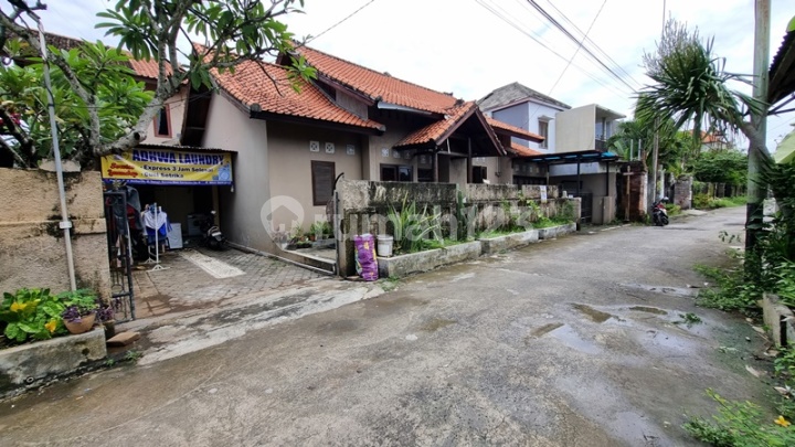 Dijual Rumah dan Toko dengan Harga Bagus di Jimbaran Dijual Rumah dan Toko dengan Harga Bagus di Jimbaran