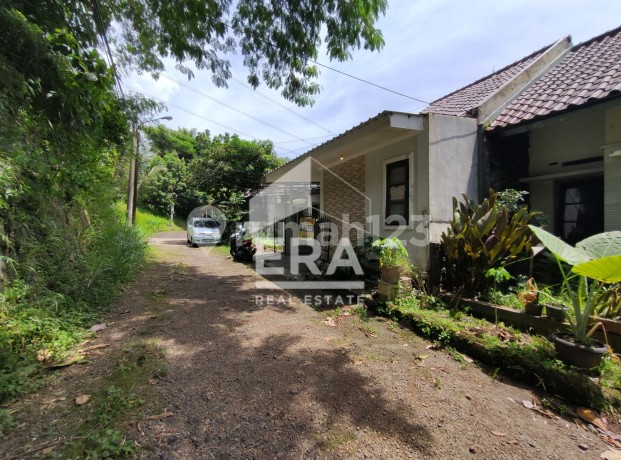 Rumah Dekat Akses Tol Jagorawi di Mutiara Sentul Cibinong