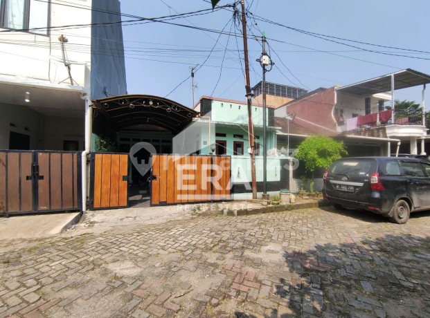 A nice house in a cluster near the highway in Griya Permata Raden Keradenan Cibinong. A nice house in a cluster near the highway in Griya Permata Raden Keradenan Cibinong.