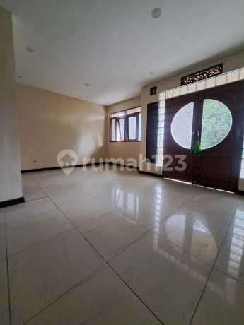 Dijual Rumah Nyaman Siap Huni Lokasi Strategis di Komplek Sumber Sari Bandung Dijual Rumah Nyaman Siap Huni Lokasi Strategis di Komplek Sumber Sari Bandung