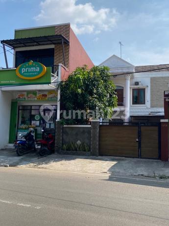 Rumah, 2 Lantai dan Ruko Usaha 2 Lantai