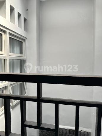 Rumah 2 Lantai Nyaman Siap Huni Dekat Akses Tol Rumah 2 Lantai Nyaman Siap Huni Dekat Akses Tol
