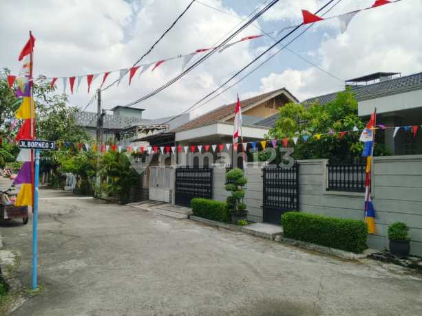di jual rumah di daerah jl Borneo 1 blok d3/15 perum.bekasi jaya indah utama, Bekasi jaya, Bekasi Timur,17112