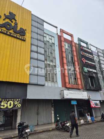 Dijual 2 Ruko Cocok untuk Tempat Usaha