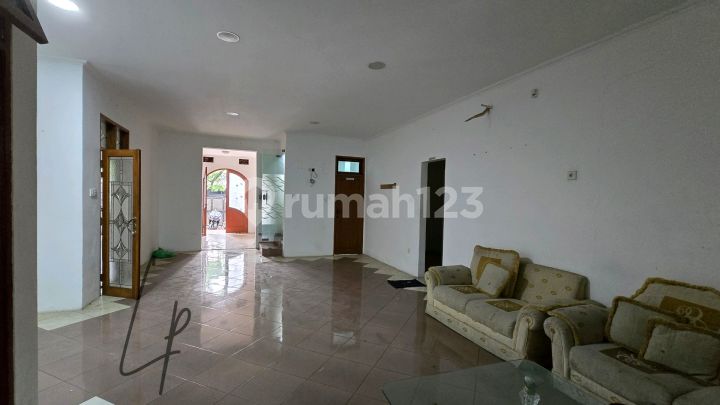 Rumah Di Palasari Mainroad , Cocok Untuk Tempat Tinggal Atau Ruang Usaha 