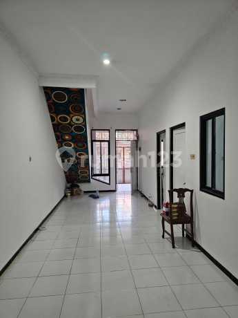 FOR SALE NEW HOUSE GRAND PORIS TANGERANG 4-STORY BUILDING 5 BEDROOMS 3 BATHROOMS READY TO OCCUPY