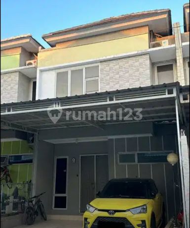 Two-story house in Magnolia Park cluster, 72m2 area, location near Green Lake City.