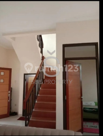 Rumah Bagus Semi Furnished di billabong residence, Bandung Rumah Bagus Semi Furnished di billabong residence, Bandung