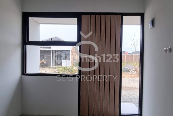 Beautiful Semi Furnished House Bojongsoang, Bandung Freehold Certificate Beautiful Semi Furnished House Bojongsoang, Bandung Freehold Certificate