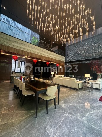 Dijual Rumah Mewah Tropical di Trimaran Permai PIK 1, Jakarta Utara