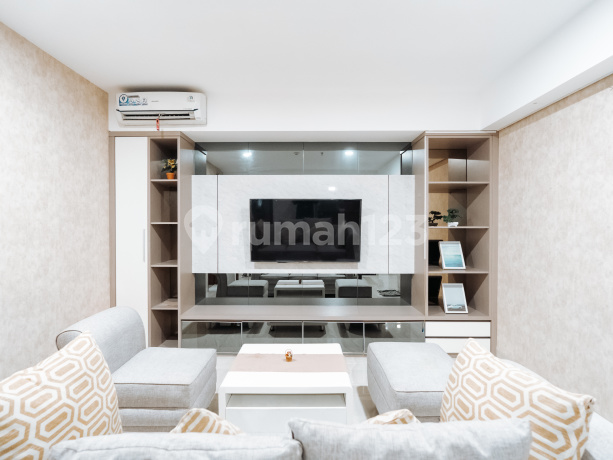 Luxury 2 BR Apartment Fully Furnished Near Jakarta Toll Road Luxury 2 BR Apartment Fully Furnished Near Jakarta Toll Road