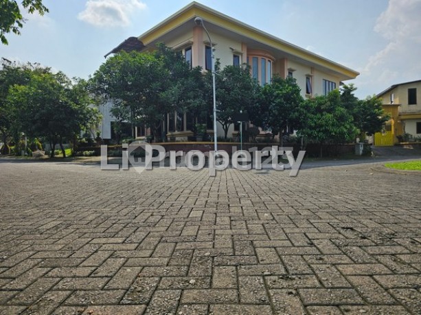 Dijual Rumah Graha Taman Bunga, Bsb City, Mijen, Sejuk, 875m2, Semarang