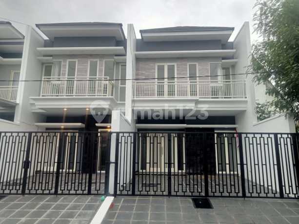 DIJUAL RUMAH BARU MODERN MINIMALIS DI JEMURSARI AD