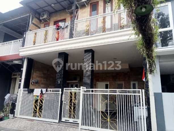 Urgent Sale 2-Story House Located in Babatan Indah Surabaya AD