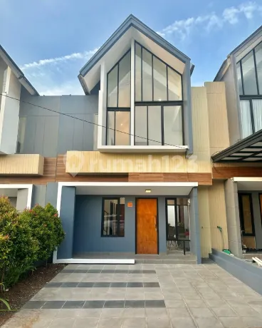 Rumah Bergaya Scandinavian Di Sawangan.