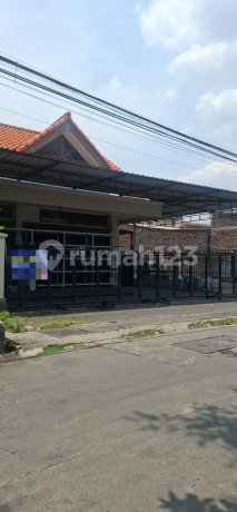 Rumah Hook Di Daerah Tlogosari