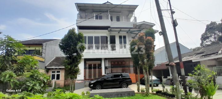 Villa Mutiara Cigombong