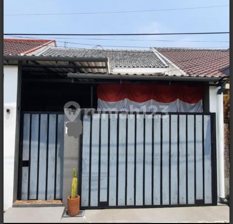 Rumah Minimalis 1,5 Lantai Dekat LRT di Pura Cibubur Indah - SHM