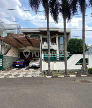 Rumah Besar Komplek Villa Cibubur Indah Jakarta Timur