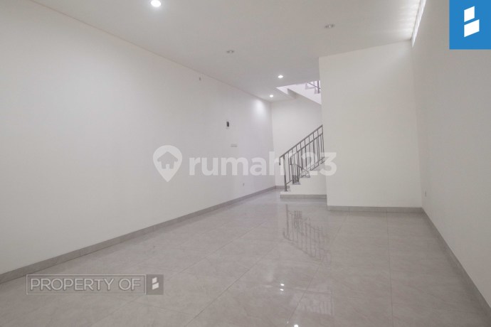 Ruko 3,25 Lantai Baru 130 M, Strategis Pusat Kota Bandung ! Free Sewa Tanah 120 m selama 2 tahun !