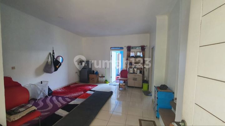 Dijual cepat rumah siap huni di komplek Buana Soekarno Hatta Dijual cepat rumah siap huni di komplek Buana Soekarno Hatta