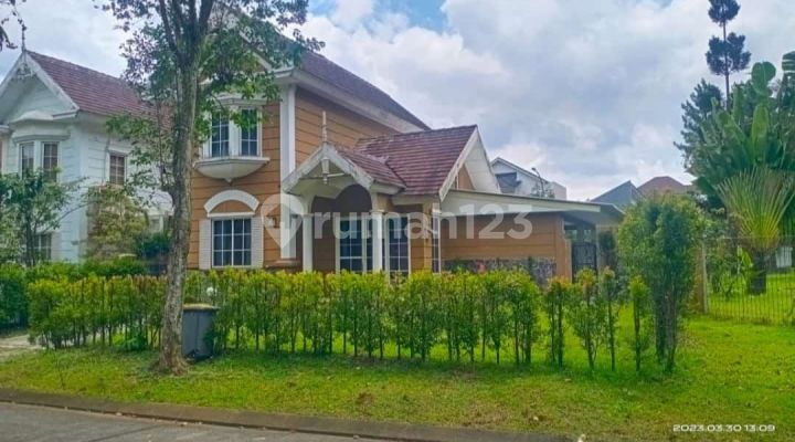 Dijual rumah murah cluster country Wood Sentul city 