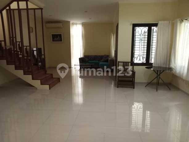 Rumah Hook sertifkat Samping Taman Cluster Sentul City bogor Rumah Hook sertifkat Samping Taman Cluster Sentul City bogor