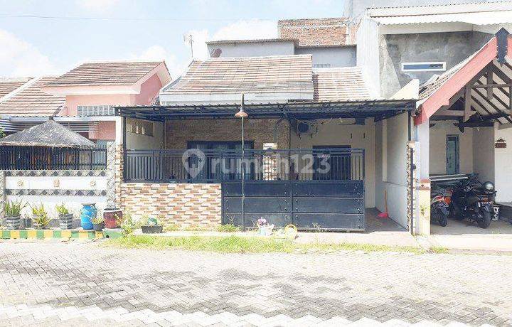 Rumah Bagus Siap Huni Park Royal Regency Buduran Sidoarjo 